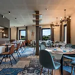 Hotel Sowell Les Chevaliers 4*