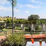 Hotel Sowell Les Chevaliers 4*