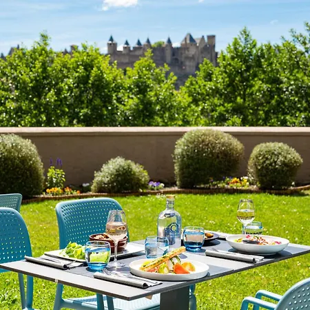 Sowell Les Chevaliers فندق