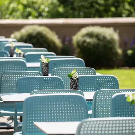 Sowell Les Chevaliers 4*