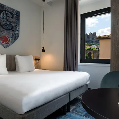 Sowell Les Chevaliers 4* قرقشونه