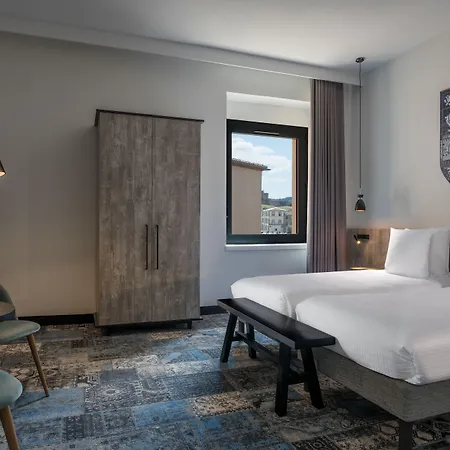 Sowell Les Chevaliers فندق