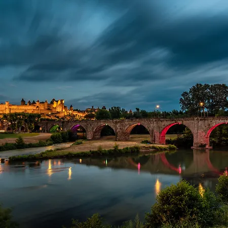 Sowell Les Chevaliers فندق 4*