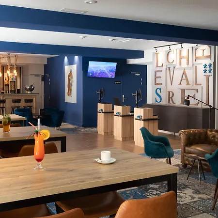 Sowell Les Chevaliers قرقشونه