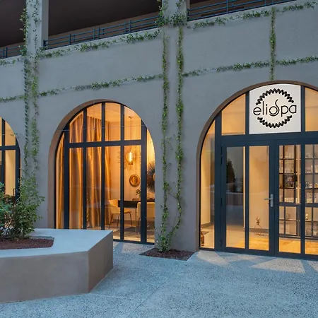 Sowell Les Chevaliers فندق قرقشونه