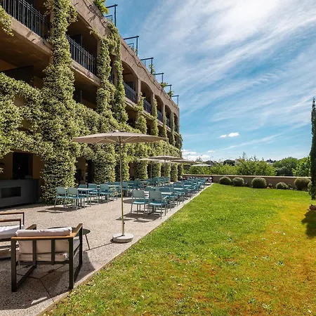 Sowell Les Chevaliers 4* قرقشونه