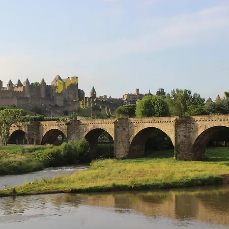 فندق Sowell Les Chevaliers قرقشونه