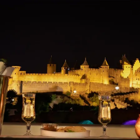 Sowell Les Chevaliers 4* قرقشونه